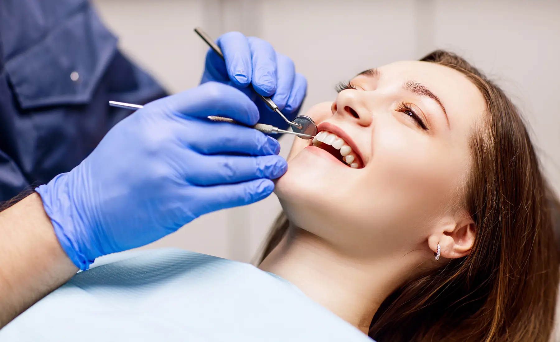 Dentist,Check-up,Teeth,To,Young,Woman,Patient,In,Clinic.